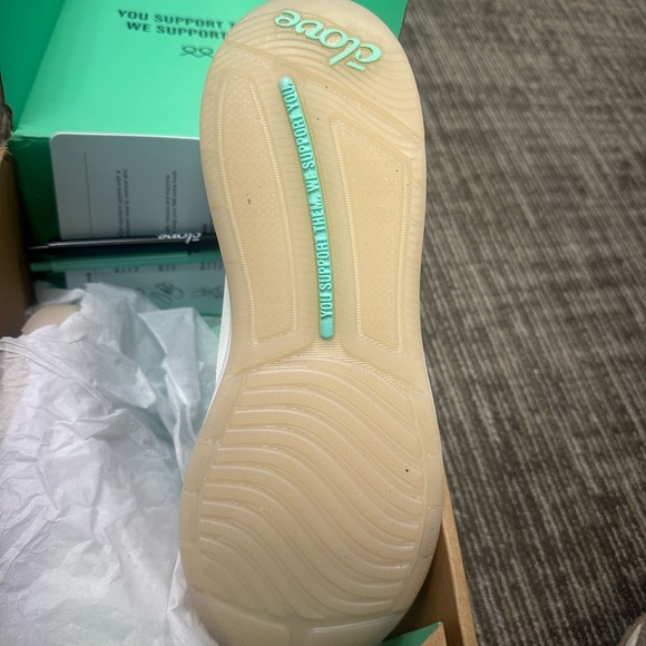 NEW CLOVE women’s Classic - Picture 5 of 6